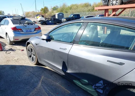 2022 Tesla Model 3 Long Range Dual Motor All-Wheel Drive from USA, damaged, VIN 5YJ3E1EB6NF237261